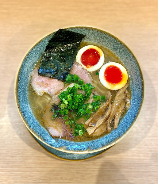 「中華蕎麦貝塩 味玉」@中華蕎麦 三藤 石岡店の写真