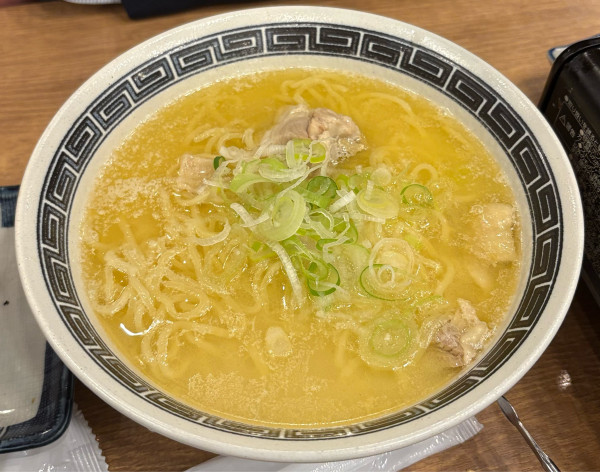 「鳥良の鶏らー麺」@磯丸水産 桜木町駅前店の写真
