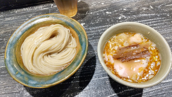 「昆布水つけ麺海老ワンタン3個入り」@あいだや2の写真