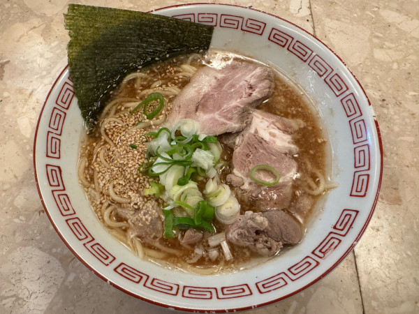 「上海ラーメン　900円」@元祖佐伯ラーメン上海 都町店の写真