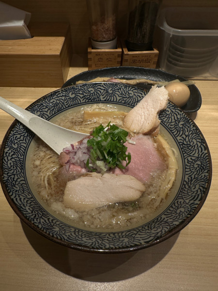 「上州地鶏こってり背脂中華そば」@地鶏と蟹 中華そば 榊の写真