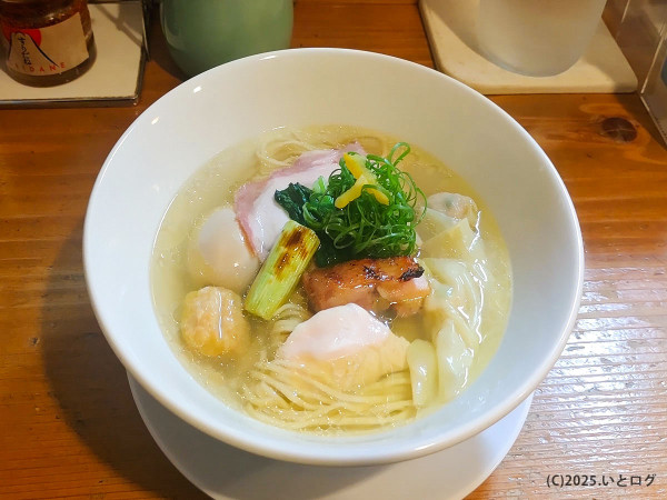 「特製鶏塩」@鶏そばAkariの写真