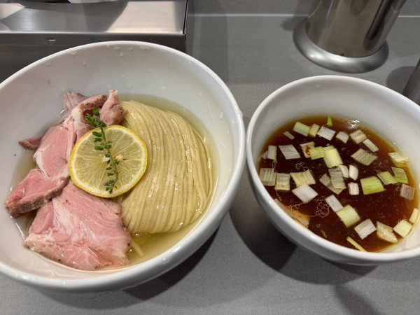 「昆布水つけ麺200ｇ1200円」@Ramen Crazy Jennyの写真