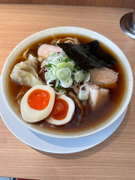 「特製中華そば 大盛」@中華そば やなぎやの写真