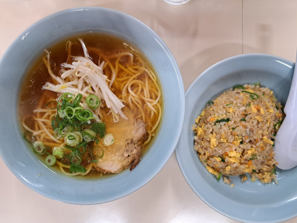 「ラーメン(しょうゆ)+チャーハンセット」@ラーメン亭の写真