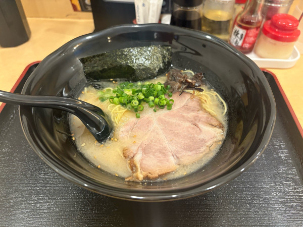 「博多豚骨ラーメン」@九州博多一望の写真