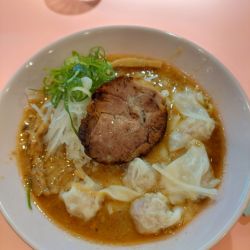 ワンタン流星パンチ