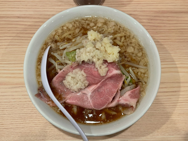 「たっぷり野菜の背脂中華そば¥1,000」@中華そば かけ橋の写真