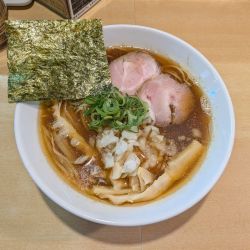 煮干しラーメン（醤油、1000円）