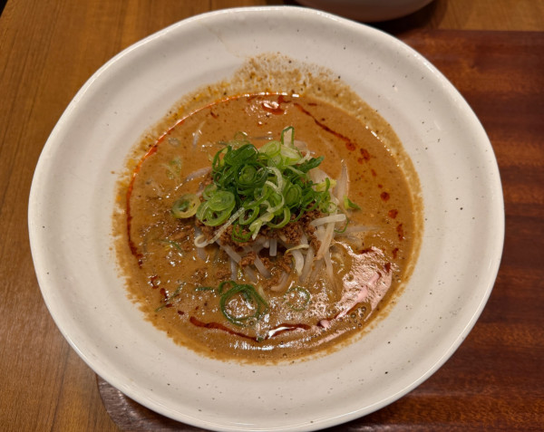 「ピリカラごまラーメン920円」@中華食堂 梵の写真
