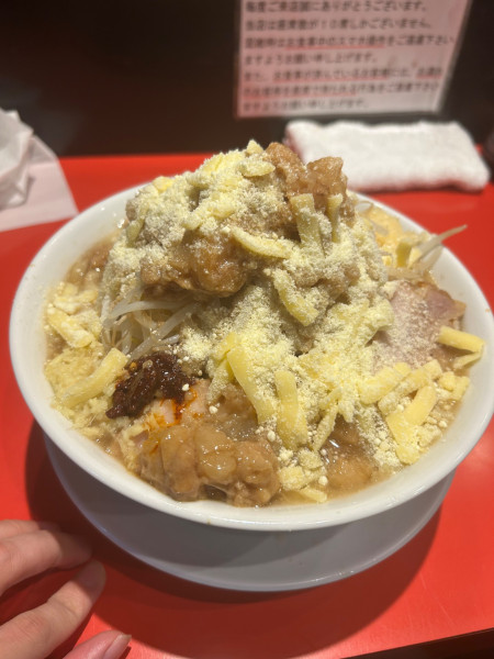 「小ラーメン+豚１枚+ダブルチーズ」@用心棒の写真