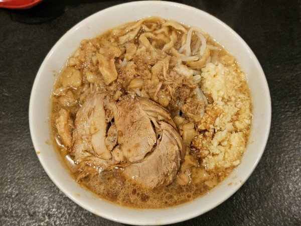 「ラーメン豚1枚　ニンニクアブラ　1100円」@夢の一歩 佐賀店の写真