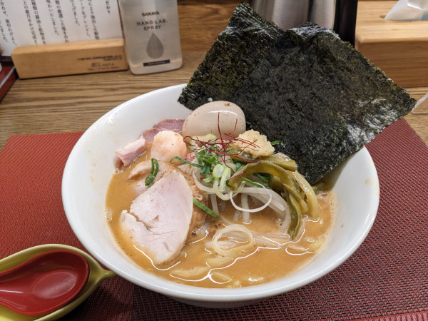 「味噌らーめん+特製トッピング」@麺LOUISの写真