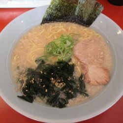 ラーメン（750円）