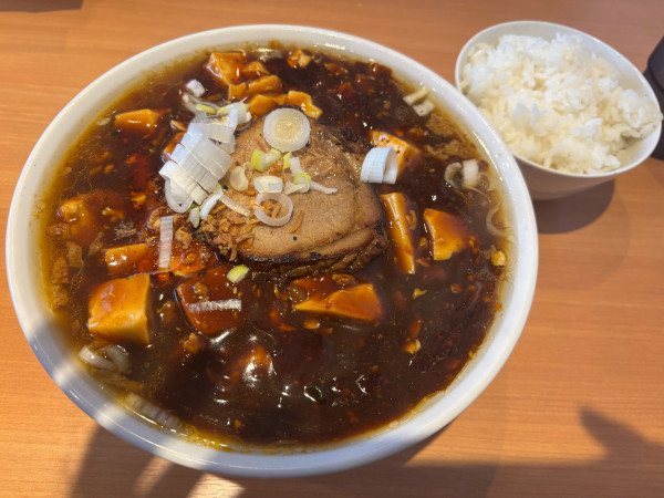 「マーボーメン」@YOKOHAMA中華そば かみ山の写真