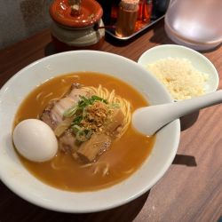 特製鶏白湯そば + ミニ後入れチーズご飯