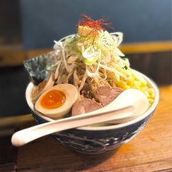 【限定】清湯バターコーン・ミニみそ