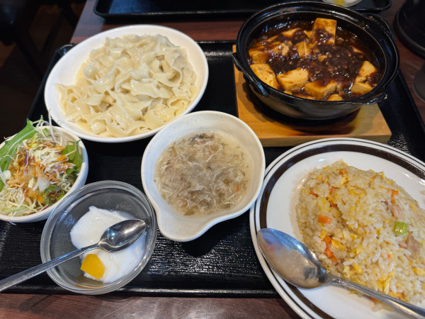 「麻婆豆腐刀削麺セット　1100」@中国料理 香々菜の写真