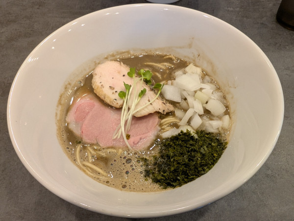 「濃厚 飲む煮干しラーメン」@攻ニボの写真