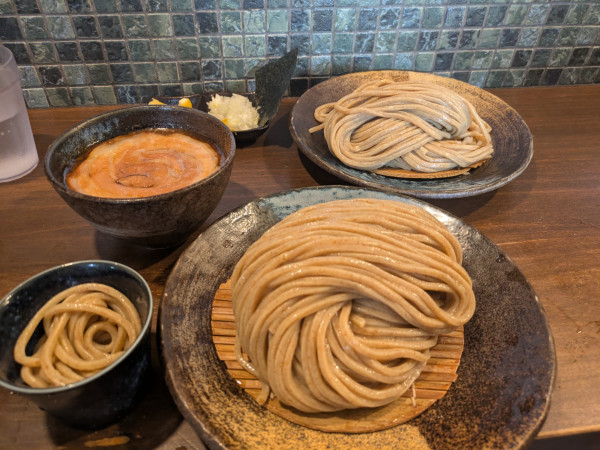 「スープ増しつけ麺特大➕麺増し➕麺増し」@麺屋みつば＋クローバーの写真
