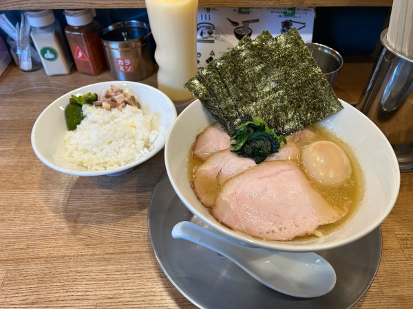 「なま醤油とんこつ味玉ライス小」@なま醤油とんこつ フルスイングの写真