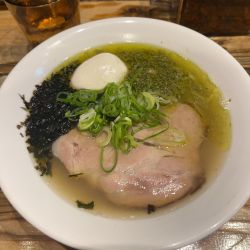 味玉牡蠣塩ラーメン