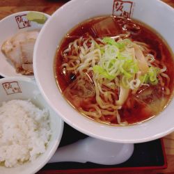 和風冷やしラーメン　９９０円