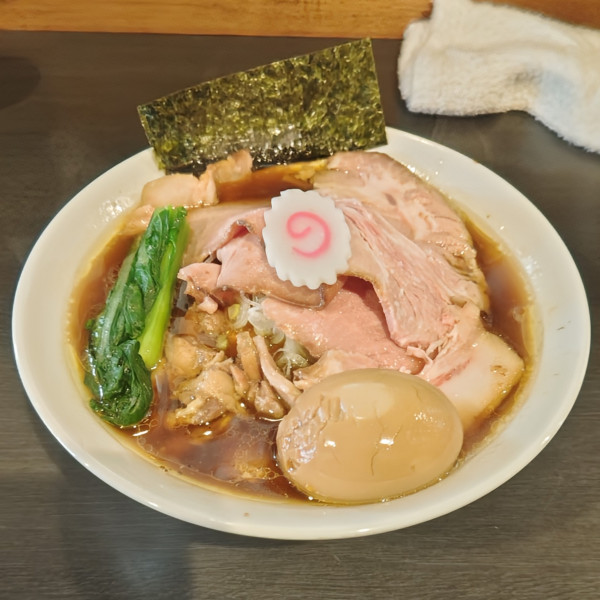 「特製らーめん」@自家製麺ご藤の写真