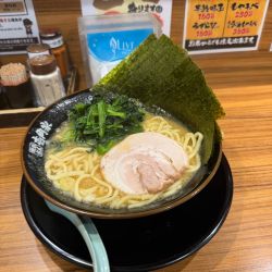 ラーメン並　ほうれん草　海苔