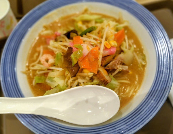 「みそちゃんぽん 940円」@長崎ちゃんぽん リンガーハット イオンスタイル品川シーサイド店の写真