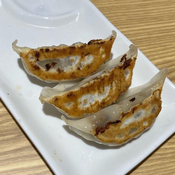 「うんめぇ餃子3個300円」@らぁ麺 富士虎屋 千葉ニュータウン店の写真