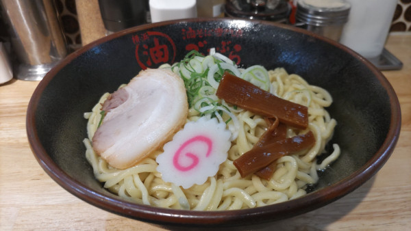 「油そば（特盛）」@油そば専門店 ぶらぶら 杉田店の写真