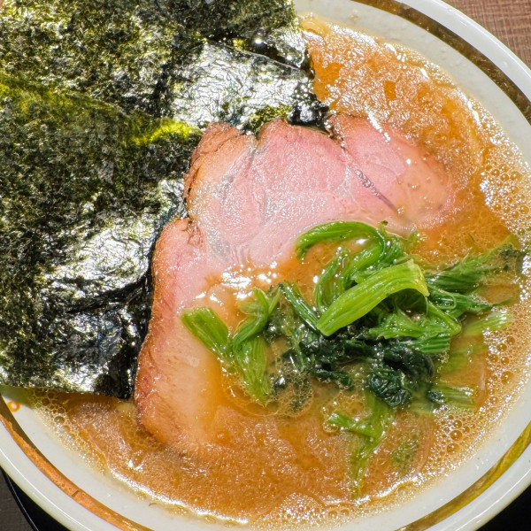 「ラーメン950円+小ライス150円」@家系ラーメン王道家直伝 樹道家 水戸店の写真