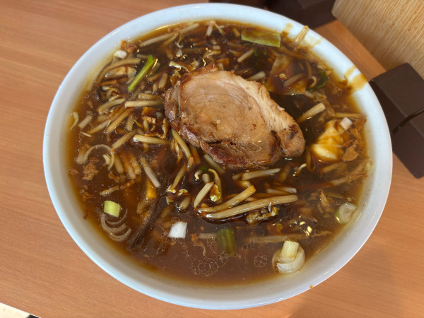 「サンマーメン1200円＋炙りチャーシュー200円」@YOKOHAMA中華そば かみ山の写真