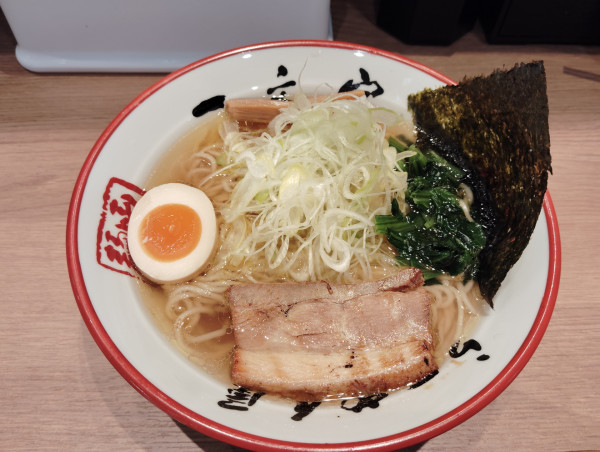「函館　塩らーめん　　　1130円」@函館麺や 一文字PREMIUMの写真