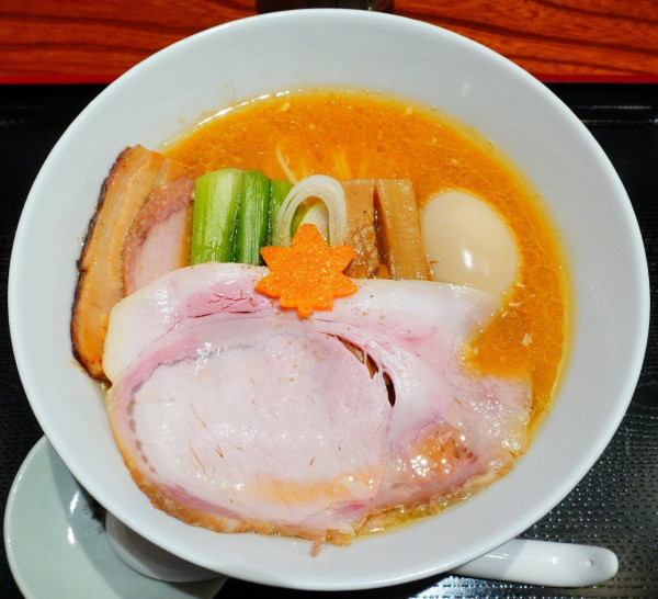 「【冬季限定】特製味噌そば」@食煅 もみじの写真