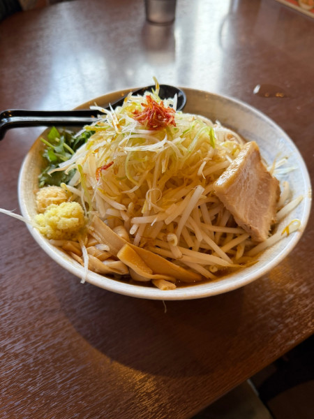 「えびみそらーめん(もやしどっさり)1080円」@支那そば 無双庵の写真