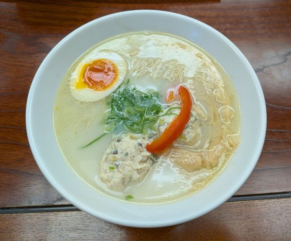 「軍鶏ラーメン（白湯）1,210円」@cafe WILD CHICKENの写真