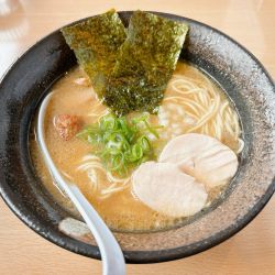 濃厚醤油鶏白湯SOBA