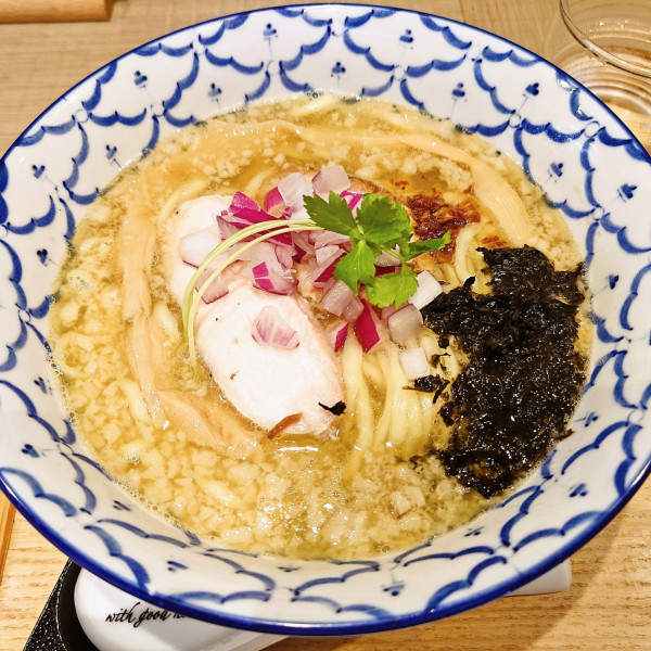 「復活限定　背脂煮干ラーメン　塩」@江戸麺 GOODLEの写真