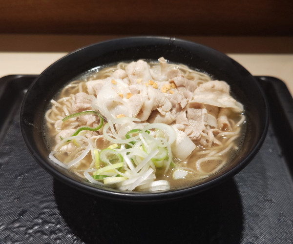 「【期間限定】肉骨茶そば」@名代 富士そば 市ヶ谷五番町店の写真