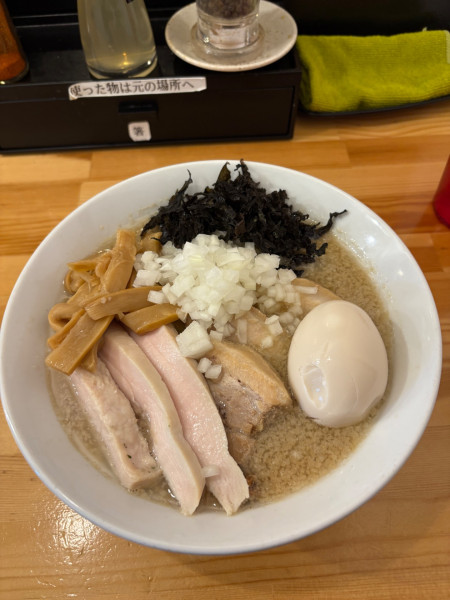 「背脂煮干しらーめん鶏チャー」@煮干らーめん 川むらの写真