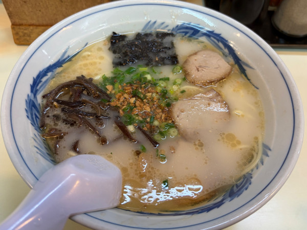 「ラーメン」@熊本ラーメン こむらさき 上通中央店の写真