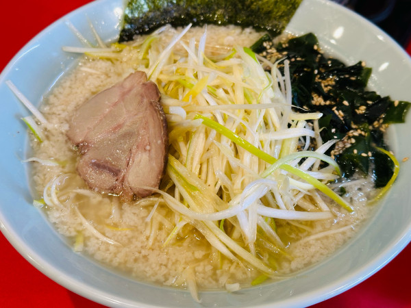 「ネギ塩ラーメン 950円」@ラーメンショップ小池 大島本店の写真