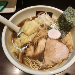 煮干しそば+ワンタン