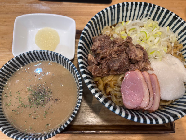 「濃厚まぜつけ麺」@自家製中華そば 麺の虜の写真