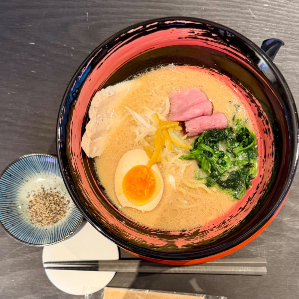 「特製羊骨濃厚ラーメン」@海と羊と畑の写真