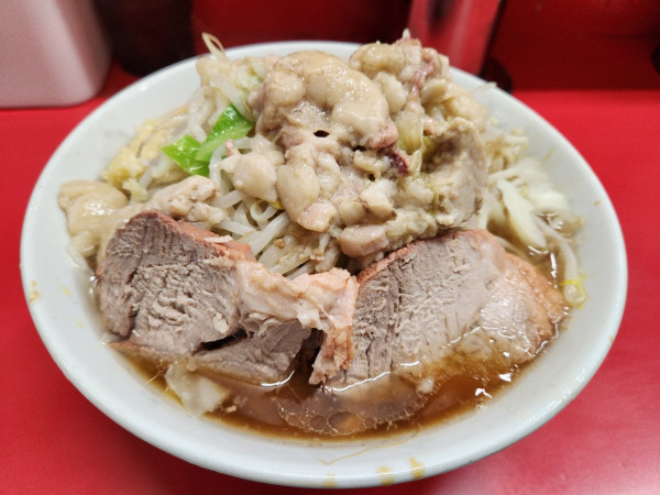 「小ラーメン　ニンニク少しヤサイアブラ」@ラーメン二郎 上野毛店の写真