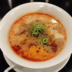 担担麺　　1300円　　チャーシューご飯　500円