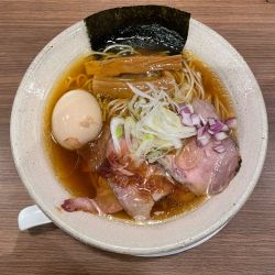 地鶏醤油らあめん(1200円)+味付玉子(サービス)